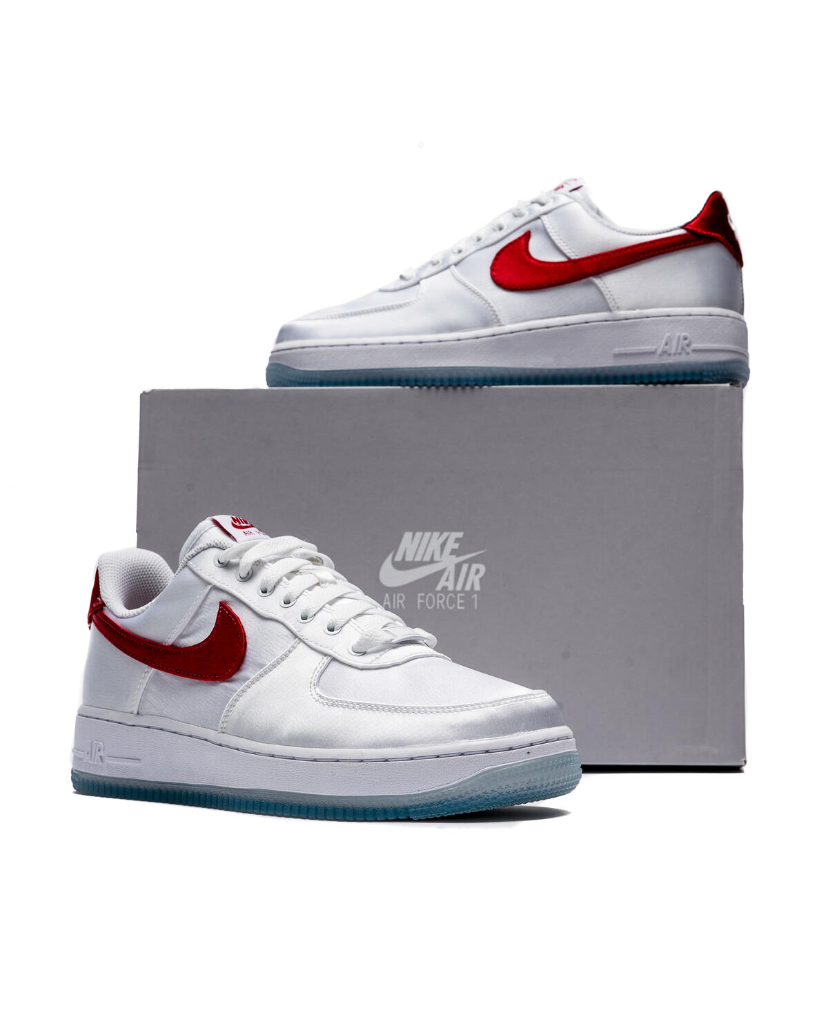 Nike air force store 1 varsity red